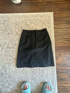 Banana Republic Factory Store Black Pinstripe Wool Blend Pencil Skirt Size 6